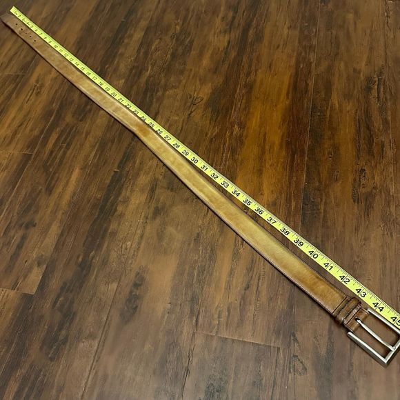 Magnanni Tan Leather Belt with Silver Buckle - Picture 6 of 6